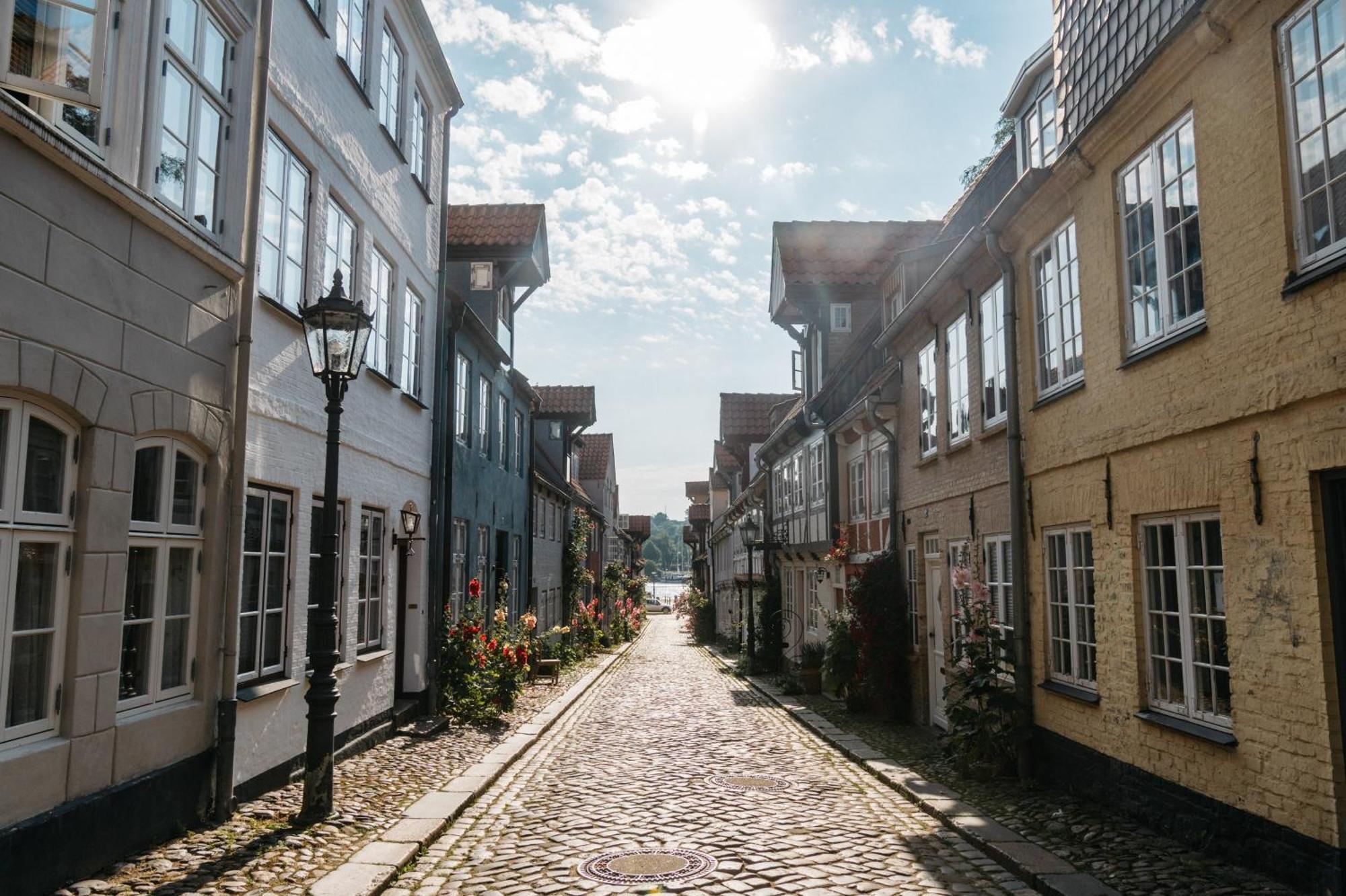 Grosses Apartment Mit 2 Balkonen Zentral Am Nordertor Flensburg Eksteriør bilde